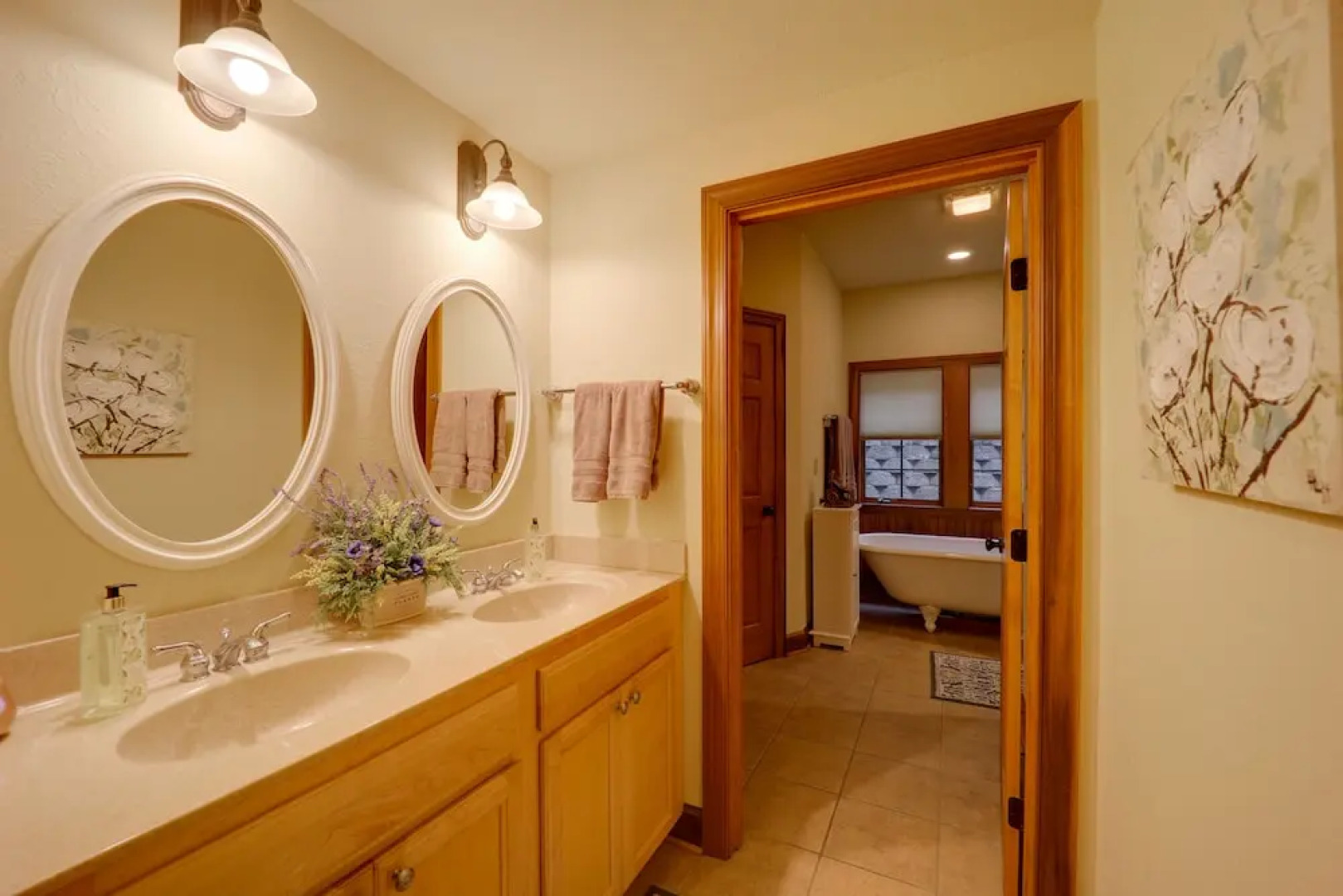 Hike On-site! Home 8 Mi to Wolf Ridge Ski Resort