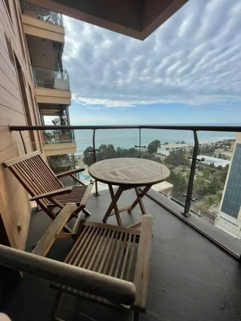 Leo Group BEST STUDIO 1101 Dreamland Oasis CHAKVI