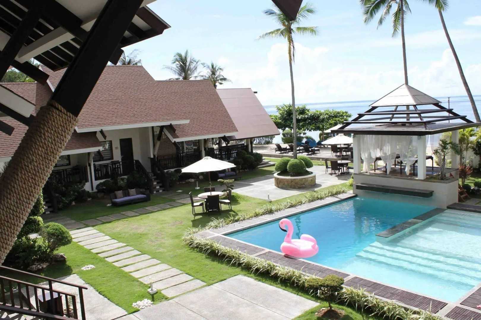 Dive Thru Scuba Resort