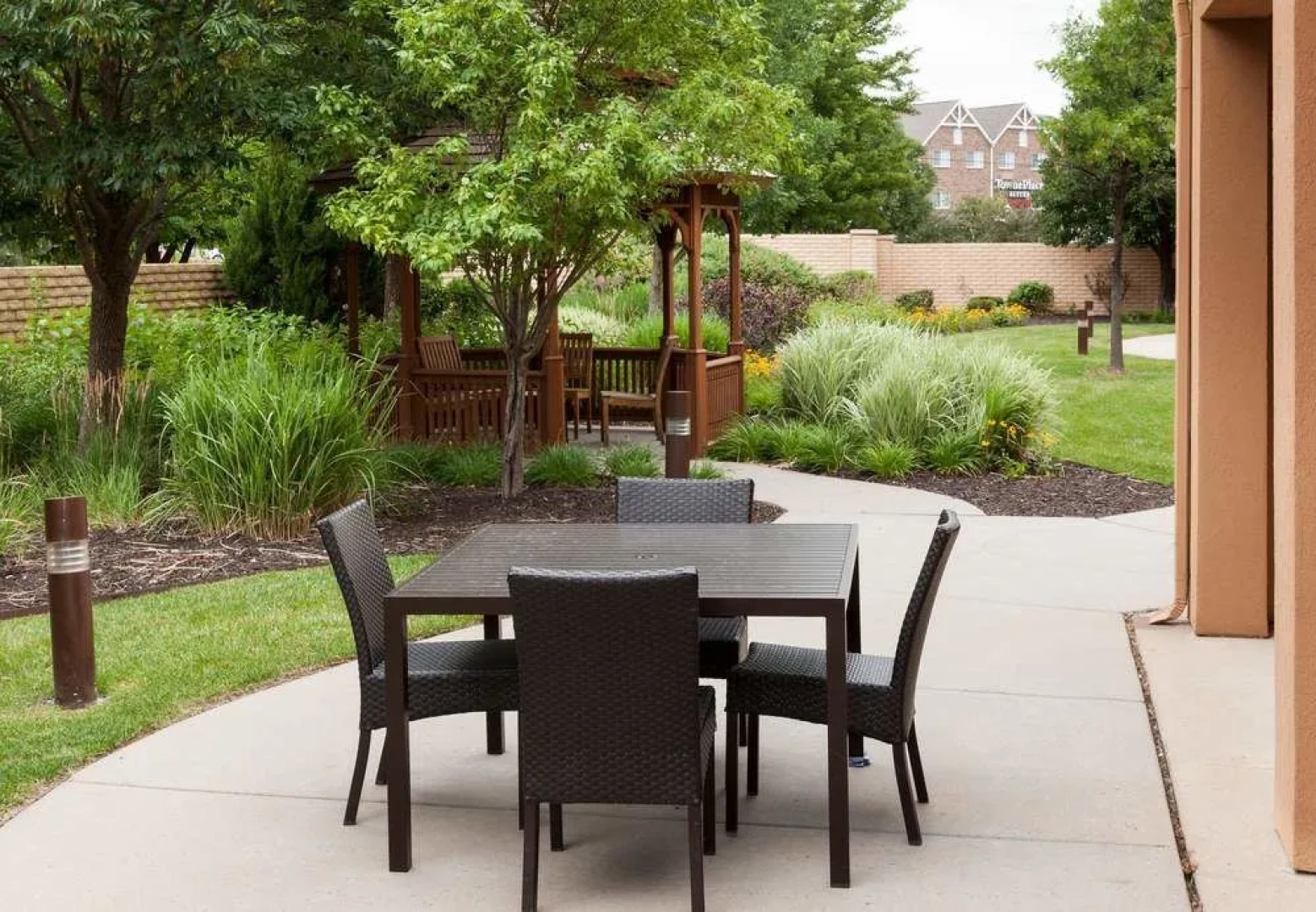 Courtyard Wichita East