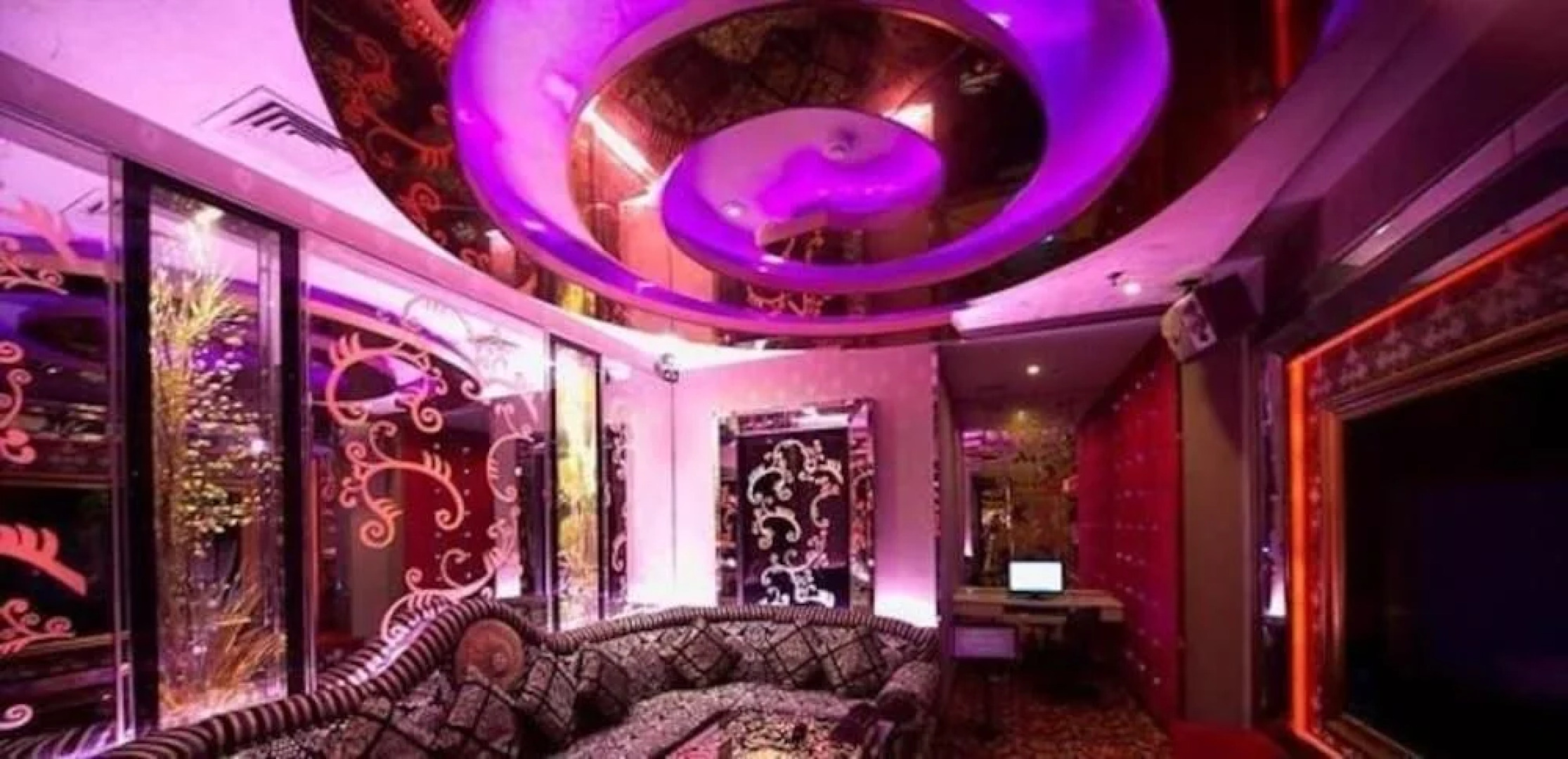 Winner International Hotel