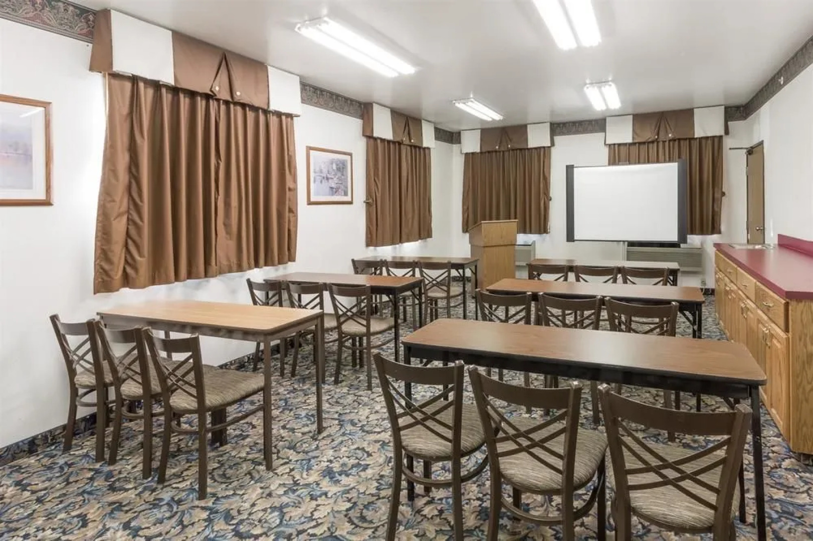 Super 8 Prince Frederick