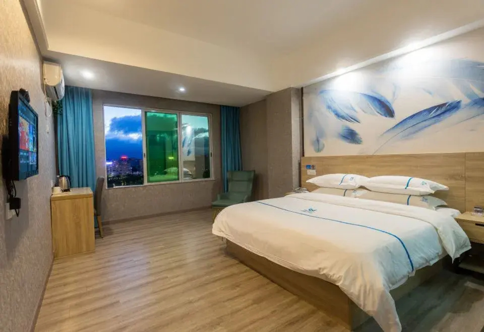 Baihe Hotel (Yangxi West Lake Branch)