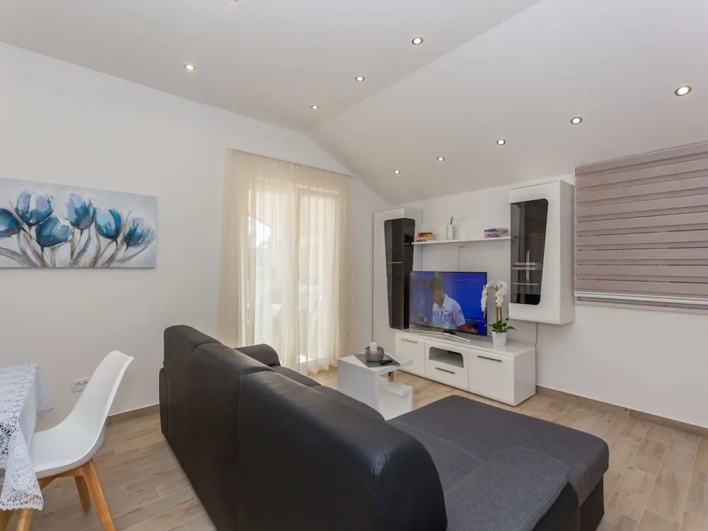 Beautiful Villa With Private Pool 7 En Suite Bedrooms 3 Roofed Terraces Bbq