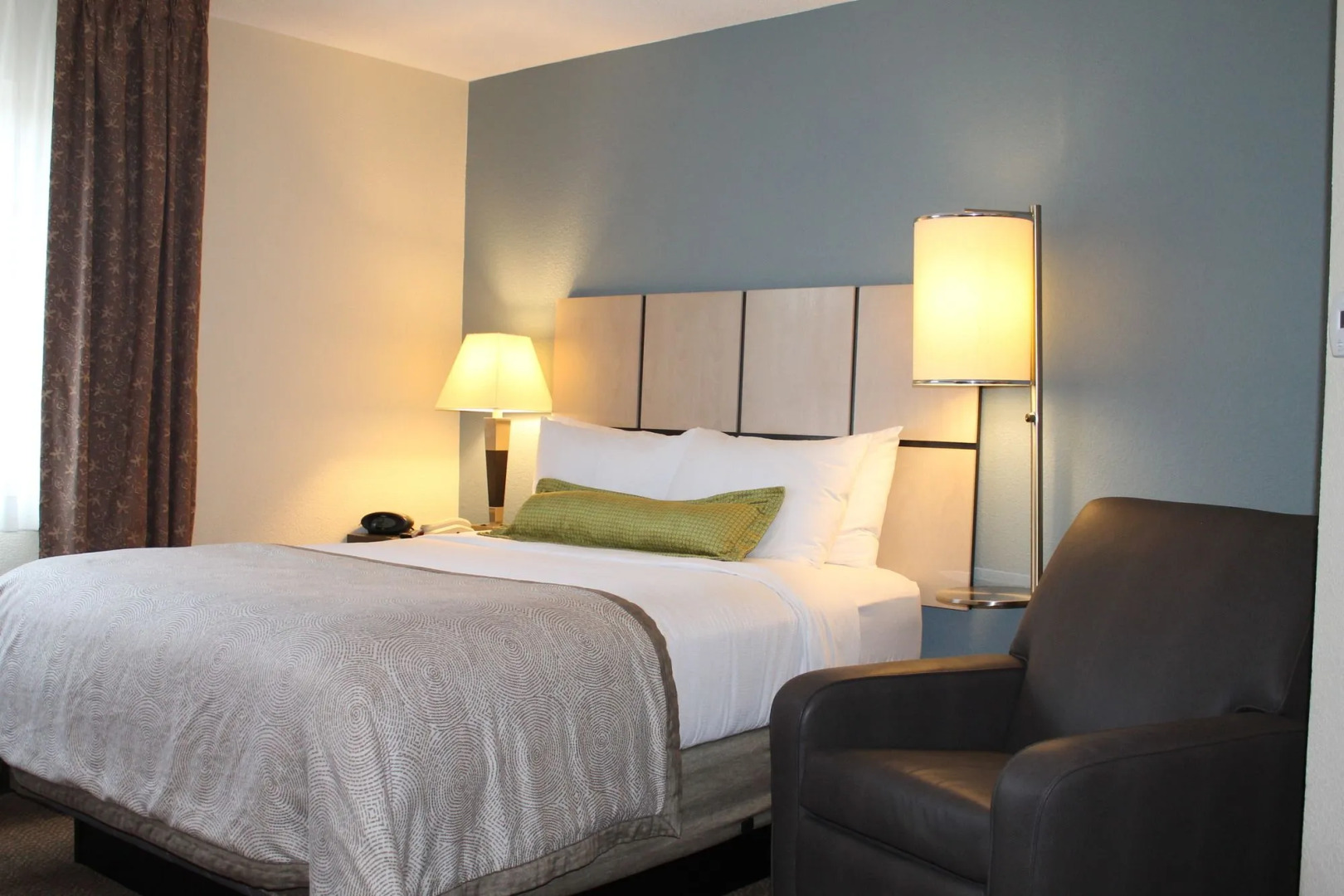 MainStay Suites Wichita Northeast