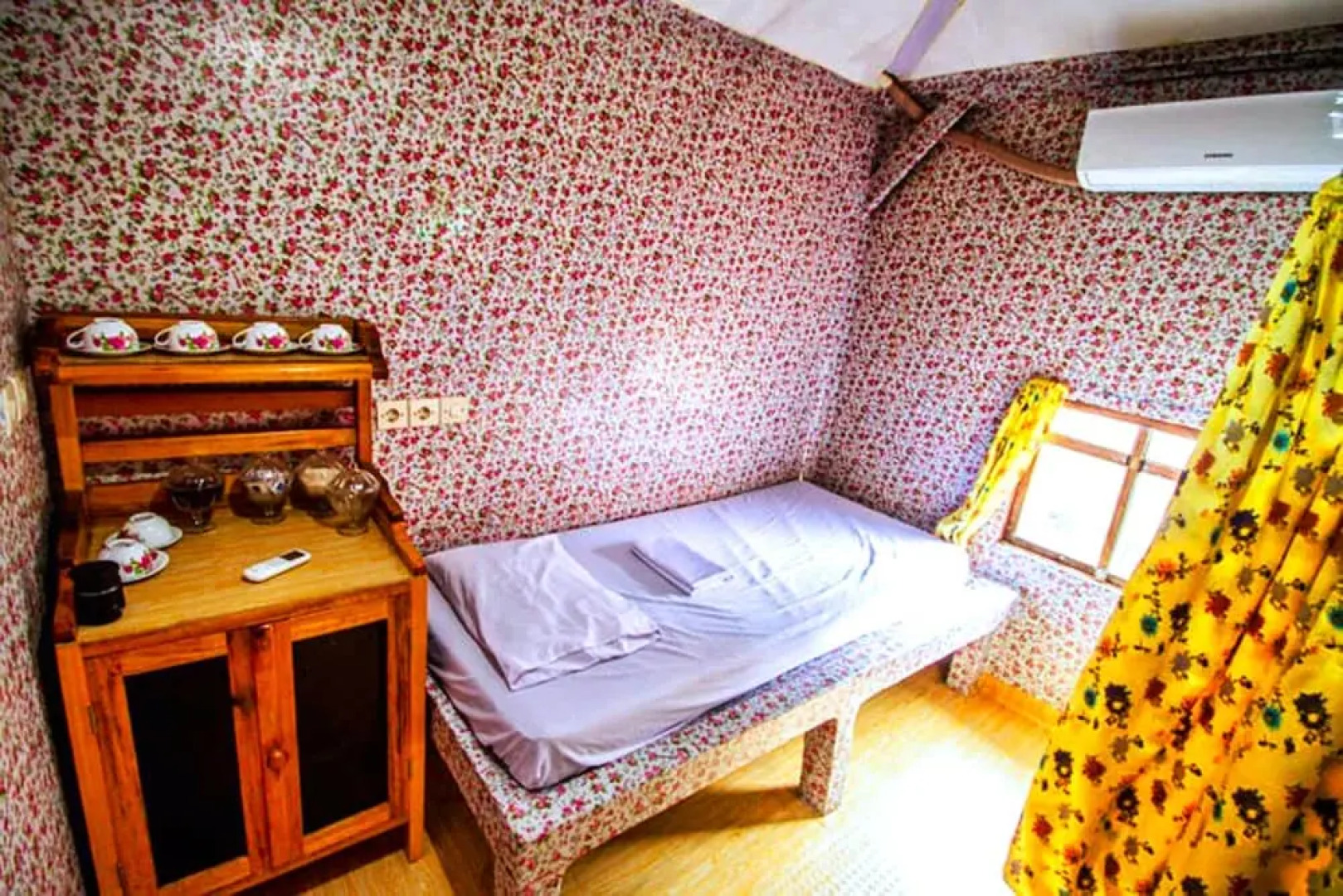 The Rabbit Tree - Hostel