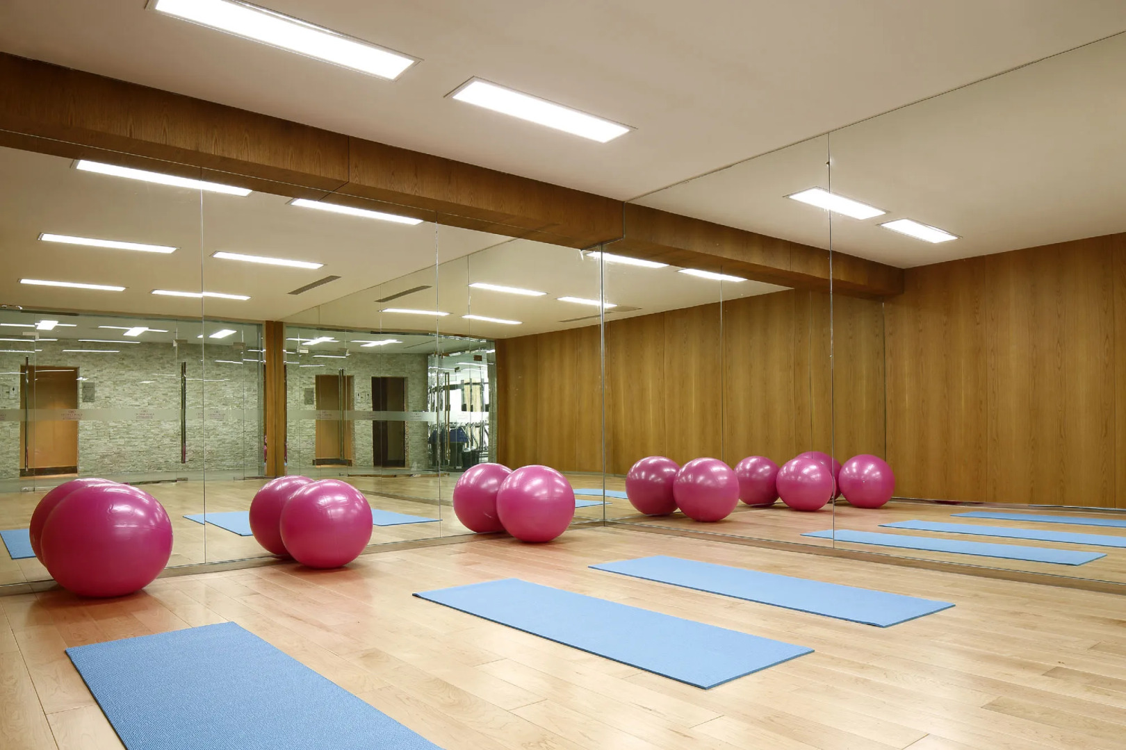 Crowne Plaza Huangshan Taiping Lake