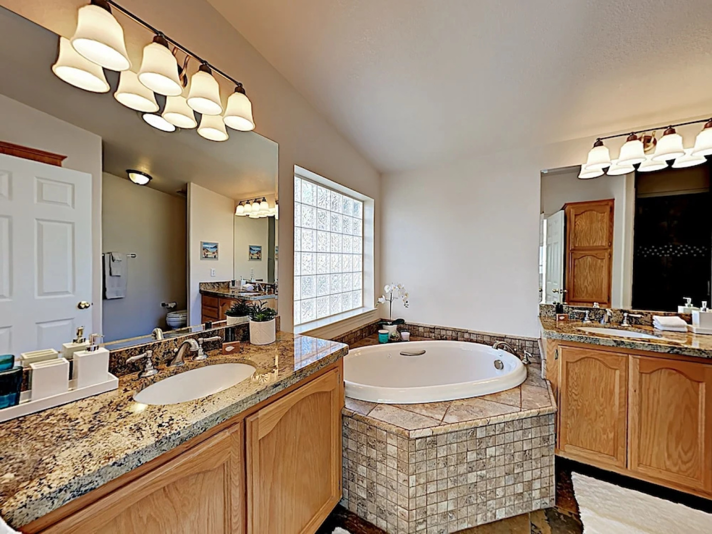 New Listing! Bodega Bay Oasis, Walk To Beach Home