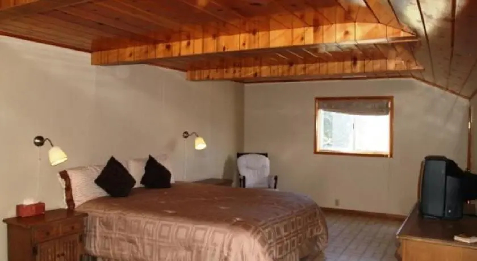 RedAwning Sierra Getaway