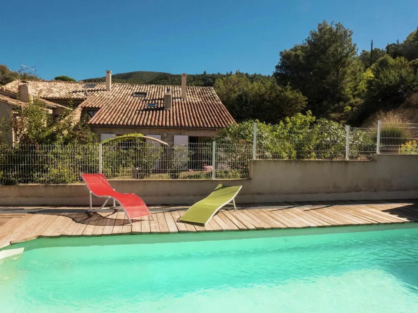 Stylish Villa in Fraissé-des-corbières With Swimming Pool