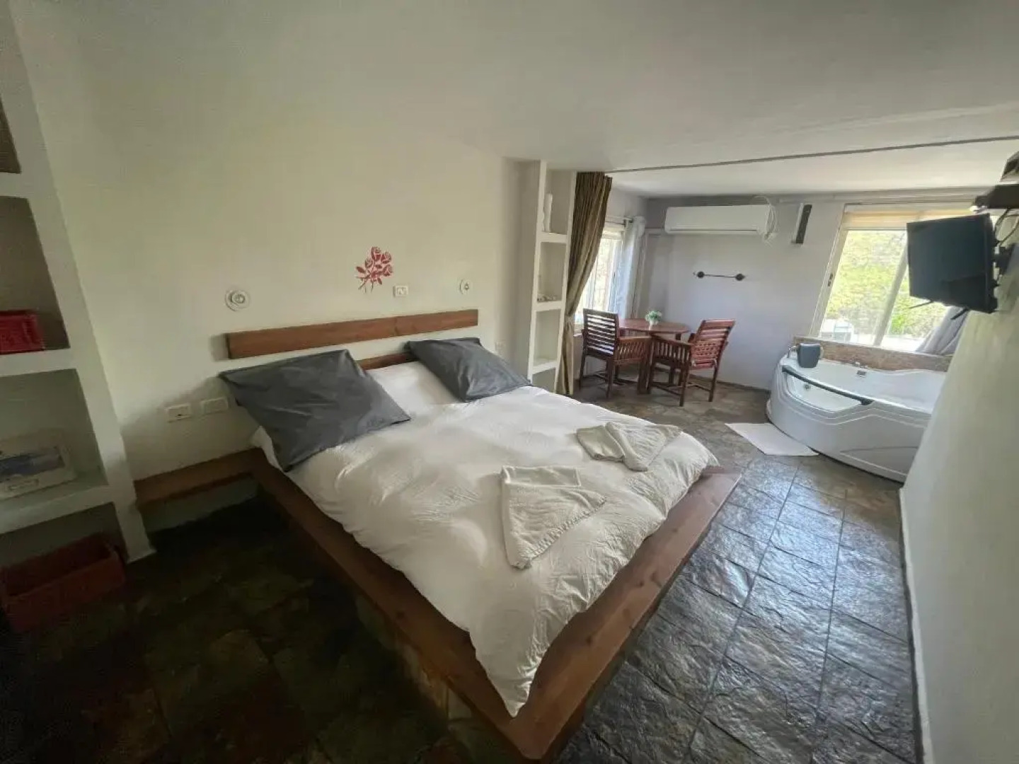 Gross Nofesh and Spa Guesthouse