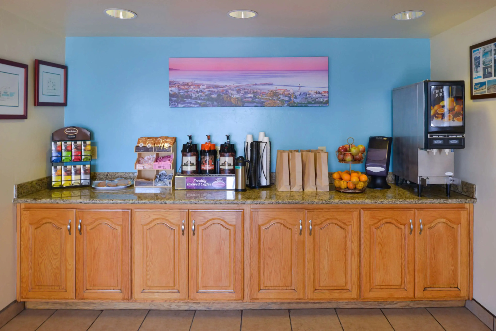 Edgewater Inn And Suites