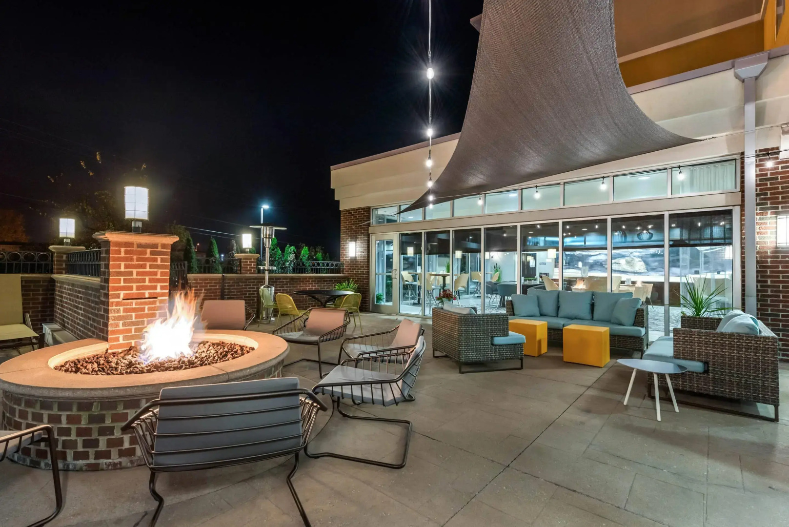 Cambria Hotel Akron - Canton Airport