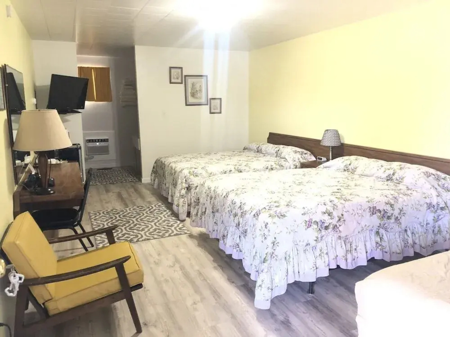 The Fossil Butte Motel