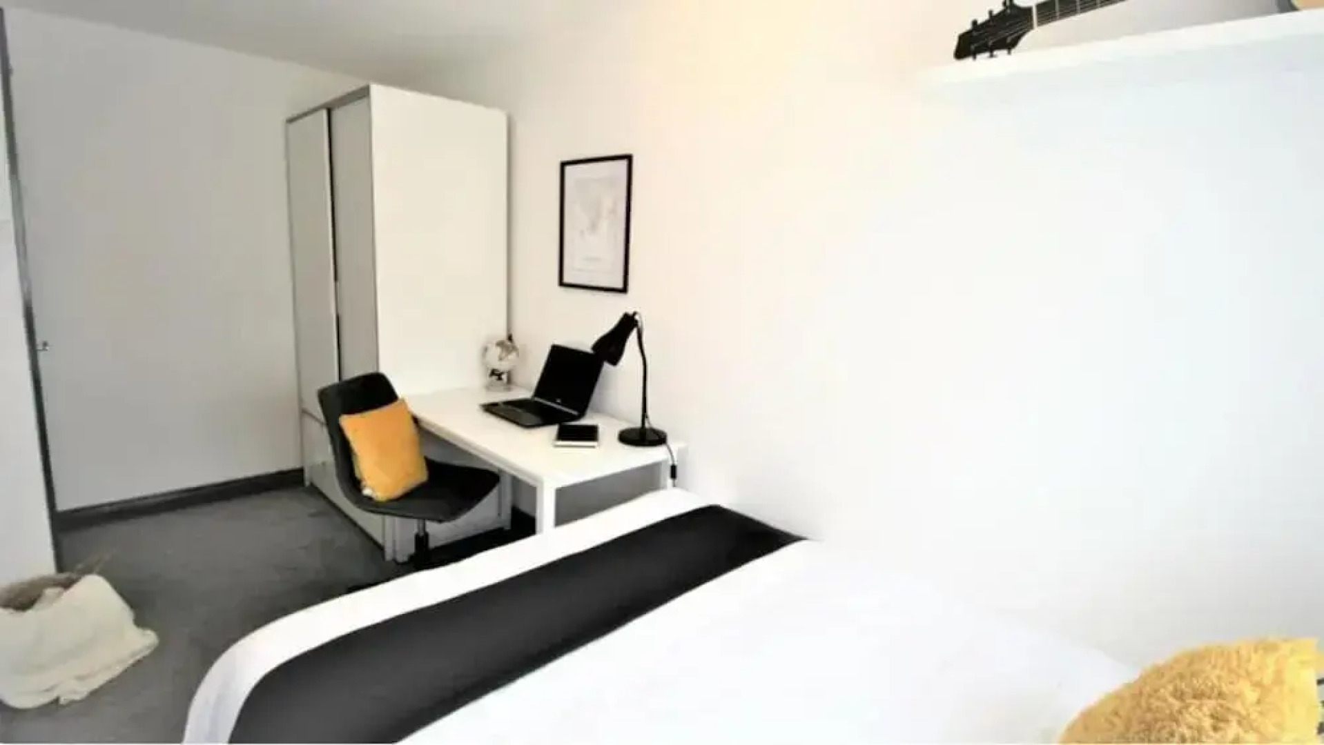 Rugby - Apartment - Sleeps 4 - Parking