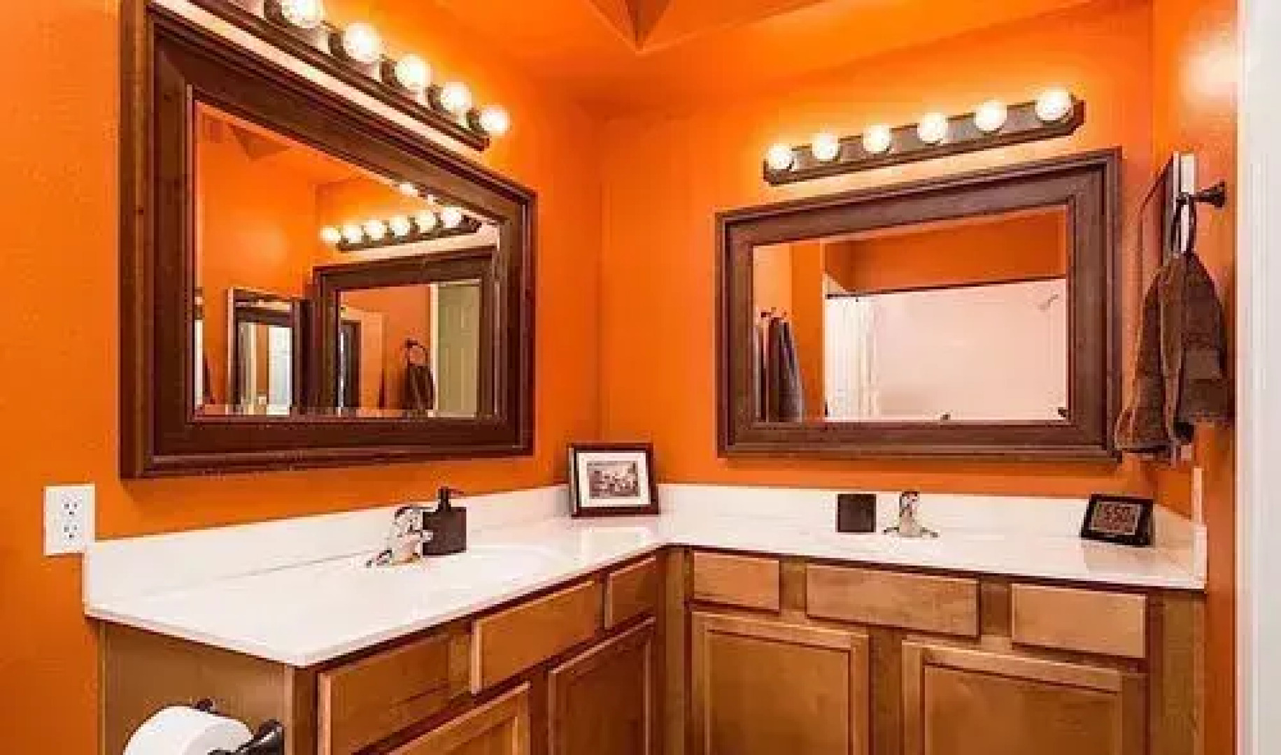 Signature Ii 2 Bedroom Condo