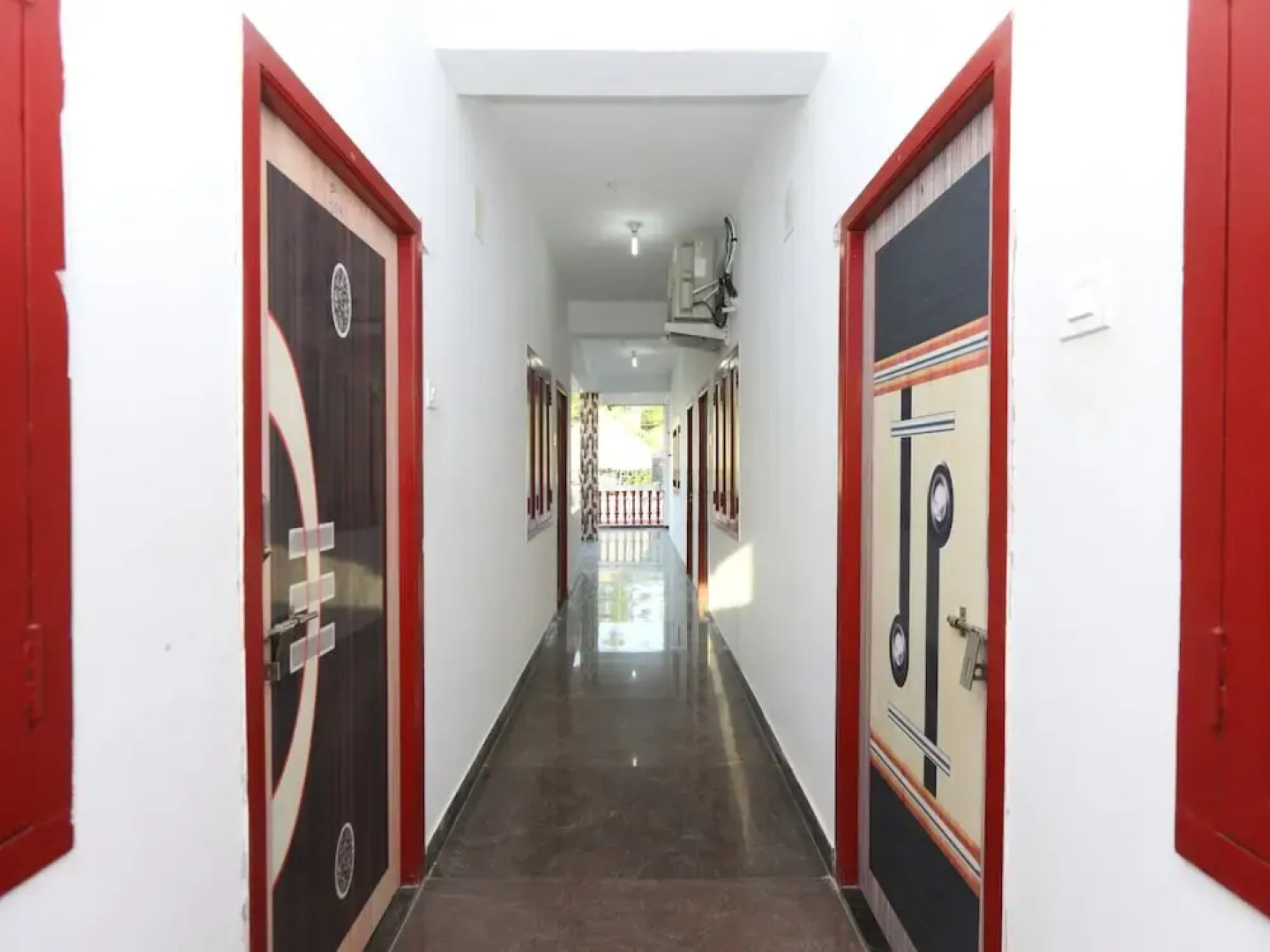 OYO 16067 The Orient Hotel