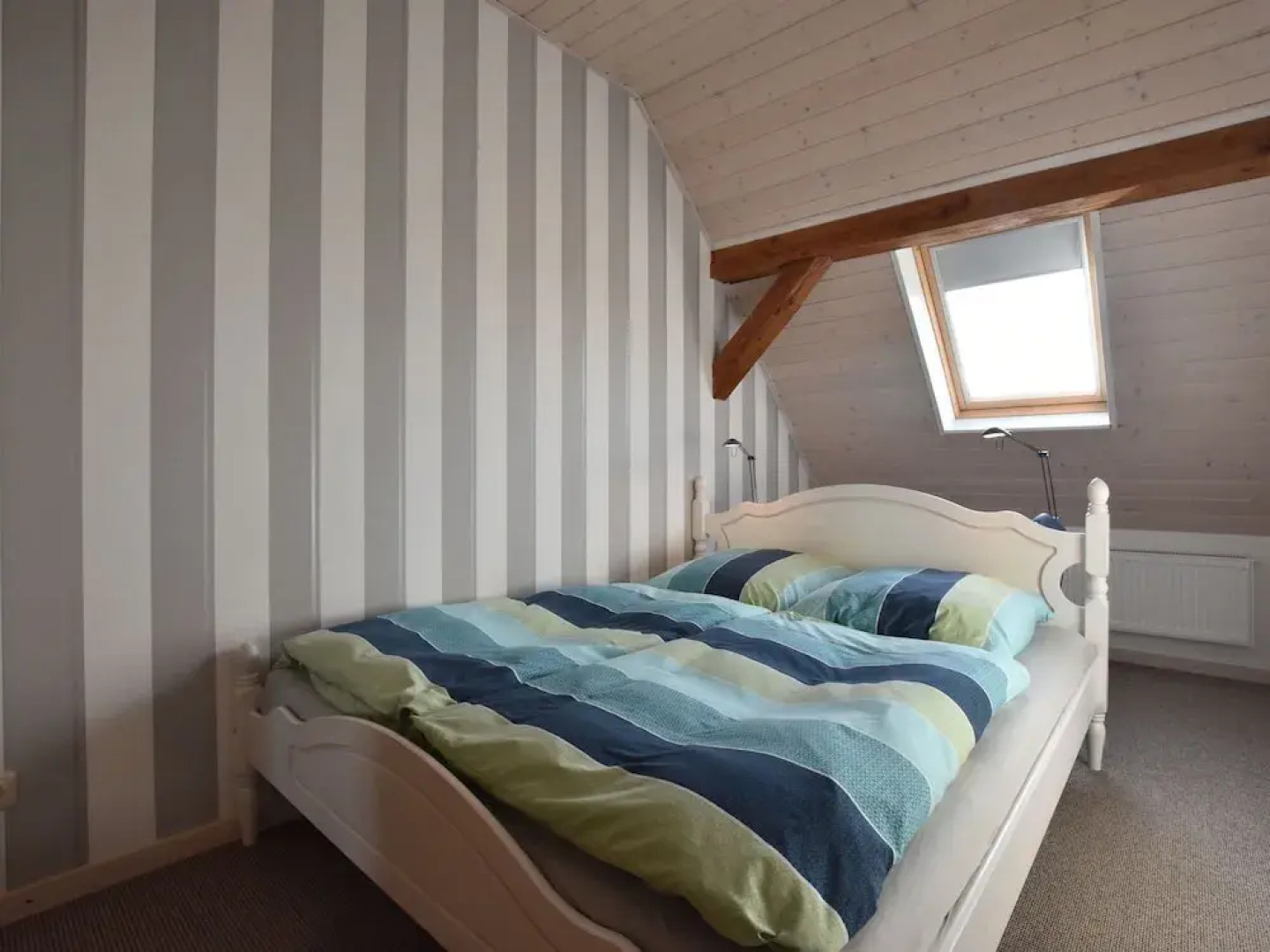 Modern Holiday Home in Ribnitz-damgarten Amidst Forest