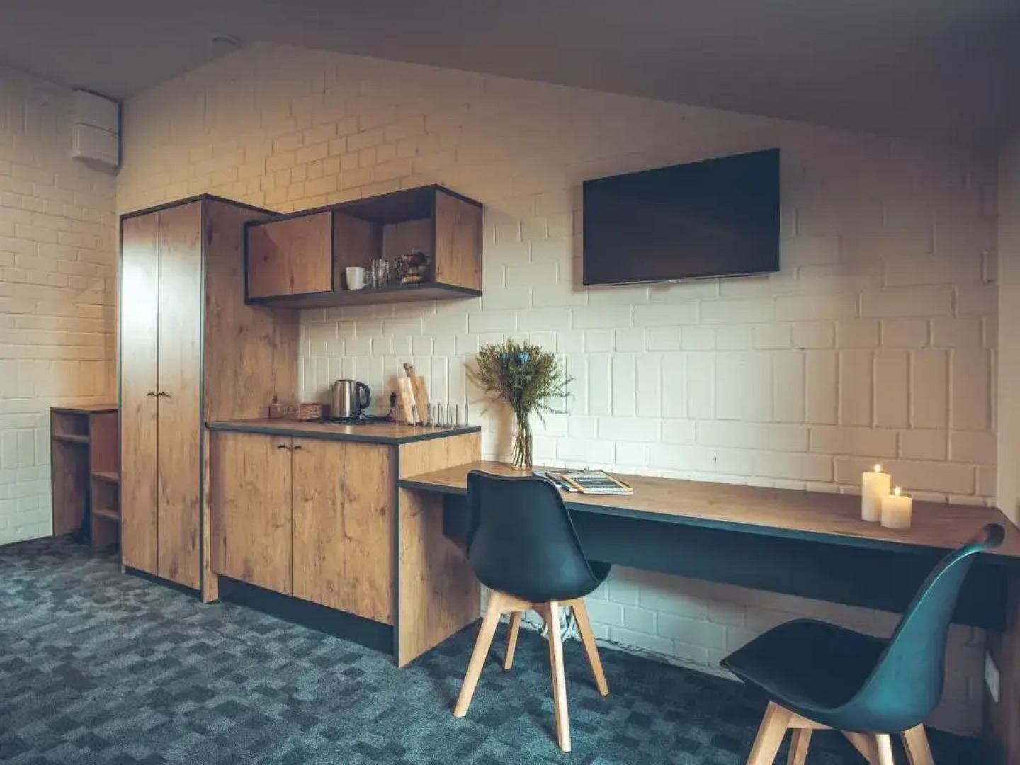 Railway Apartments and Hotel