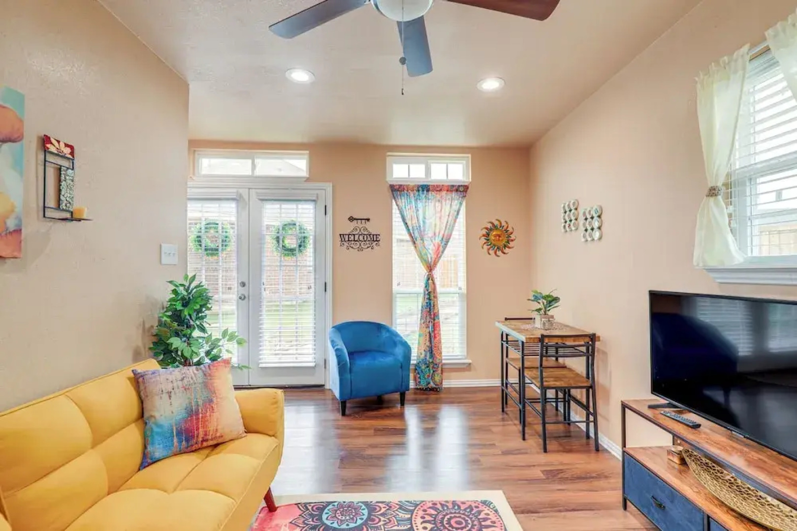 Seagoville Cottage w/ Yard - 15 Mi to Fair Park!