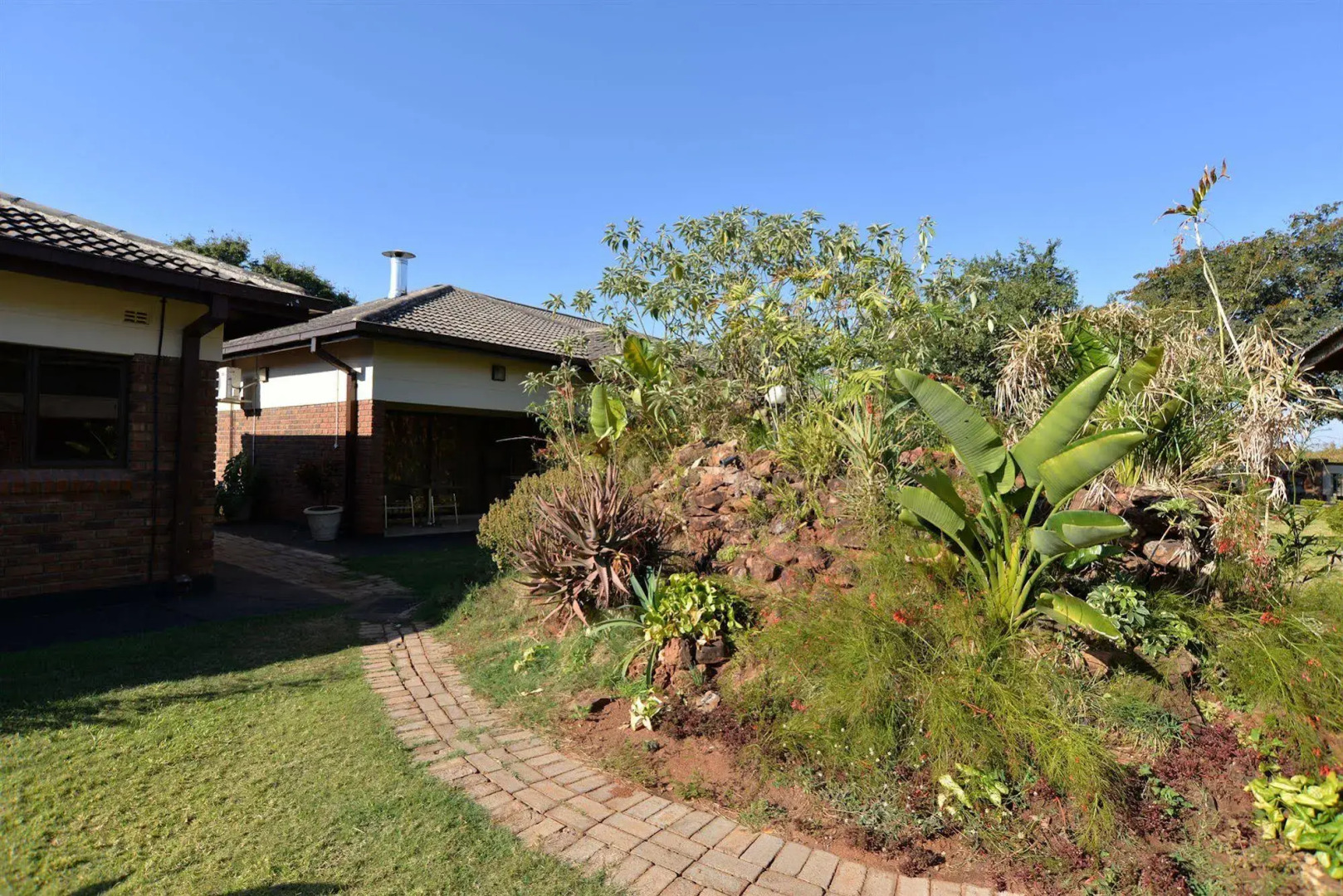 The Victoria Falls Deluxe Suites