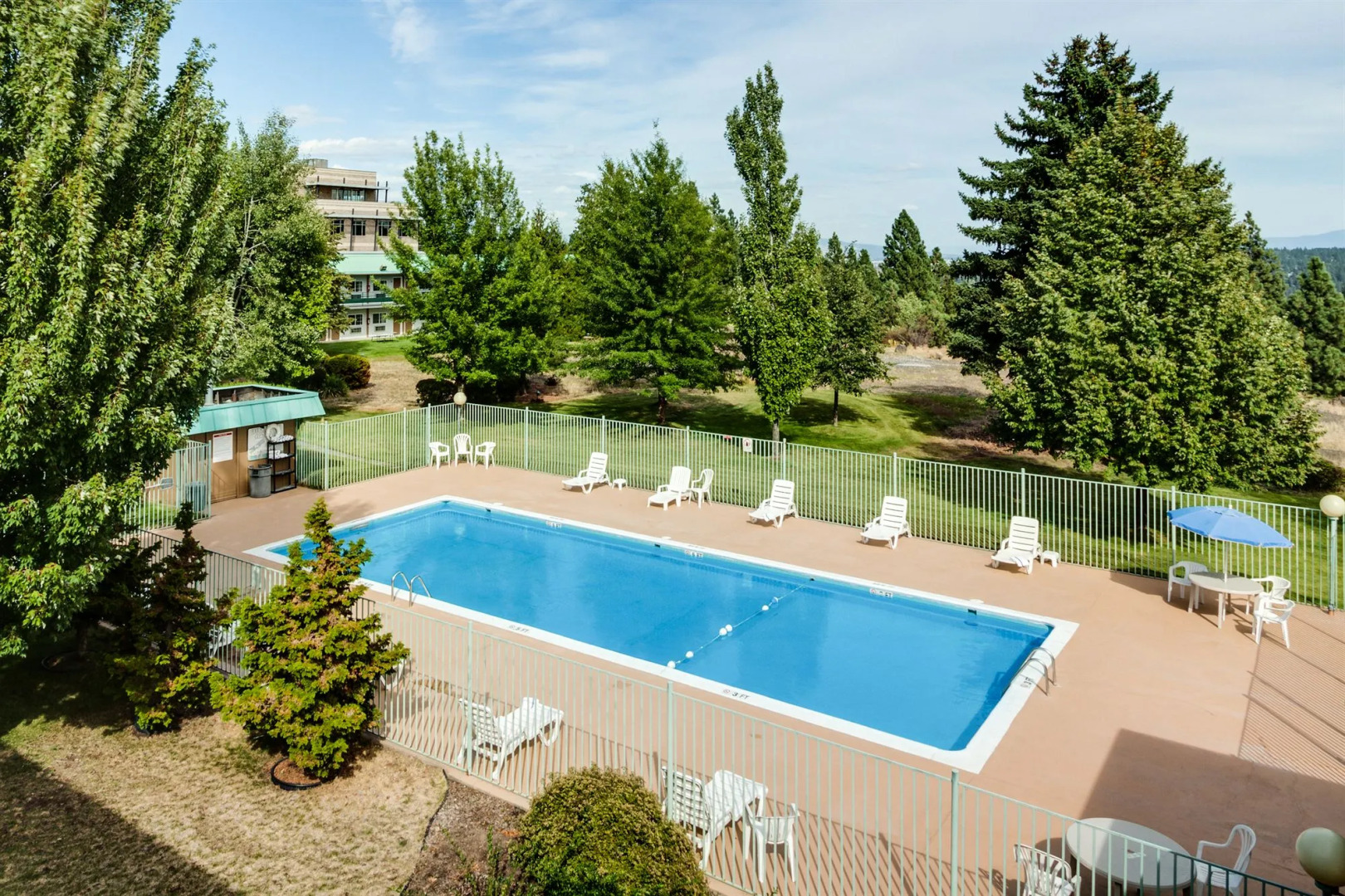 Econo Lodge & Suites Spokane