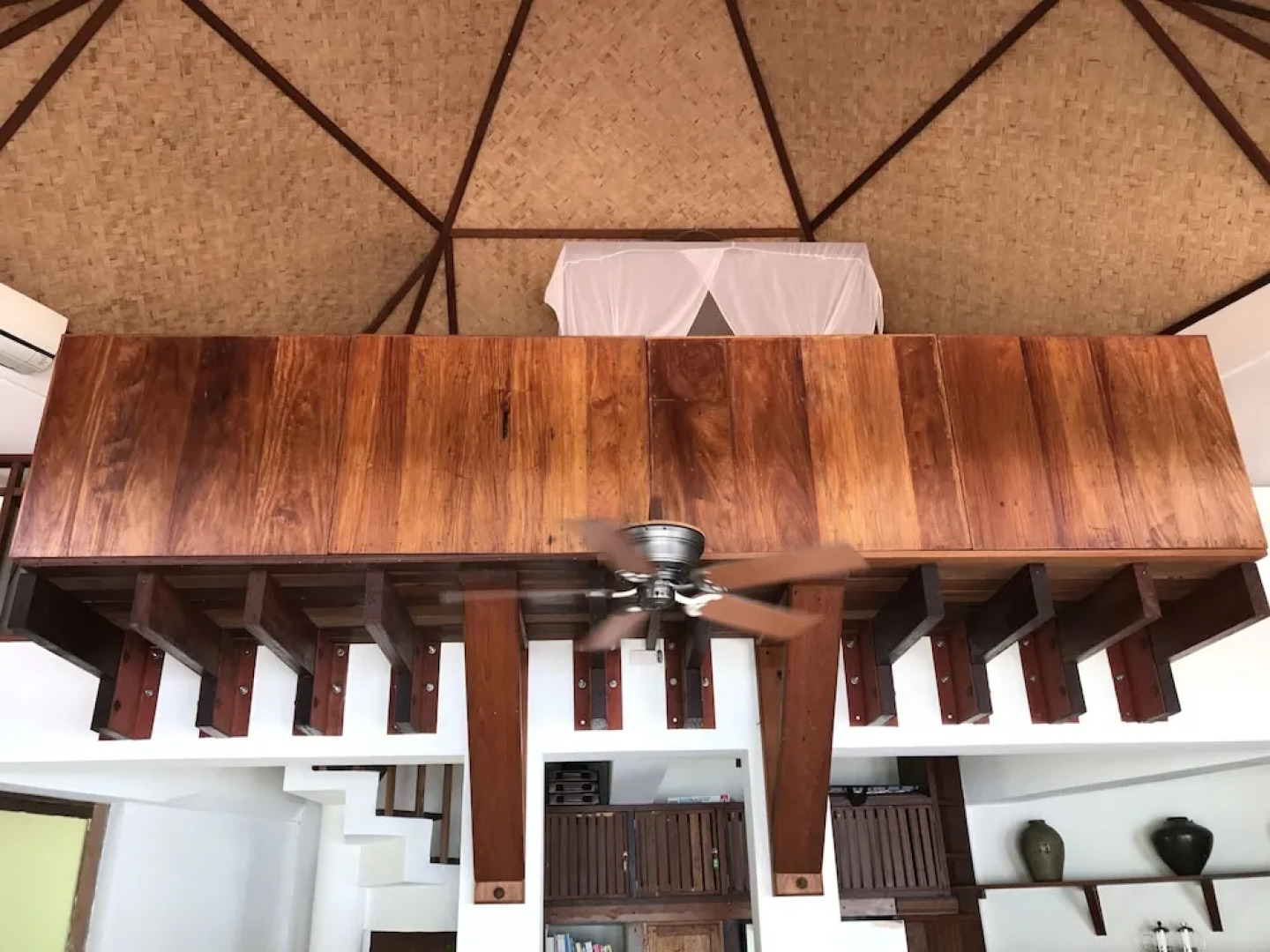 Stunning luxe 220sm villa by the sea entirely private with own pool