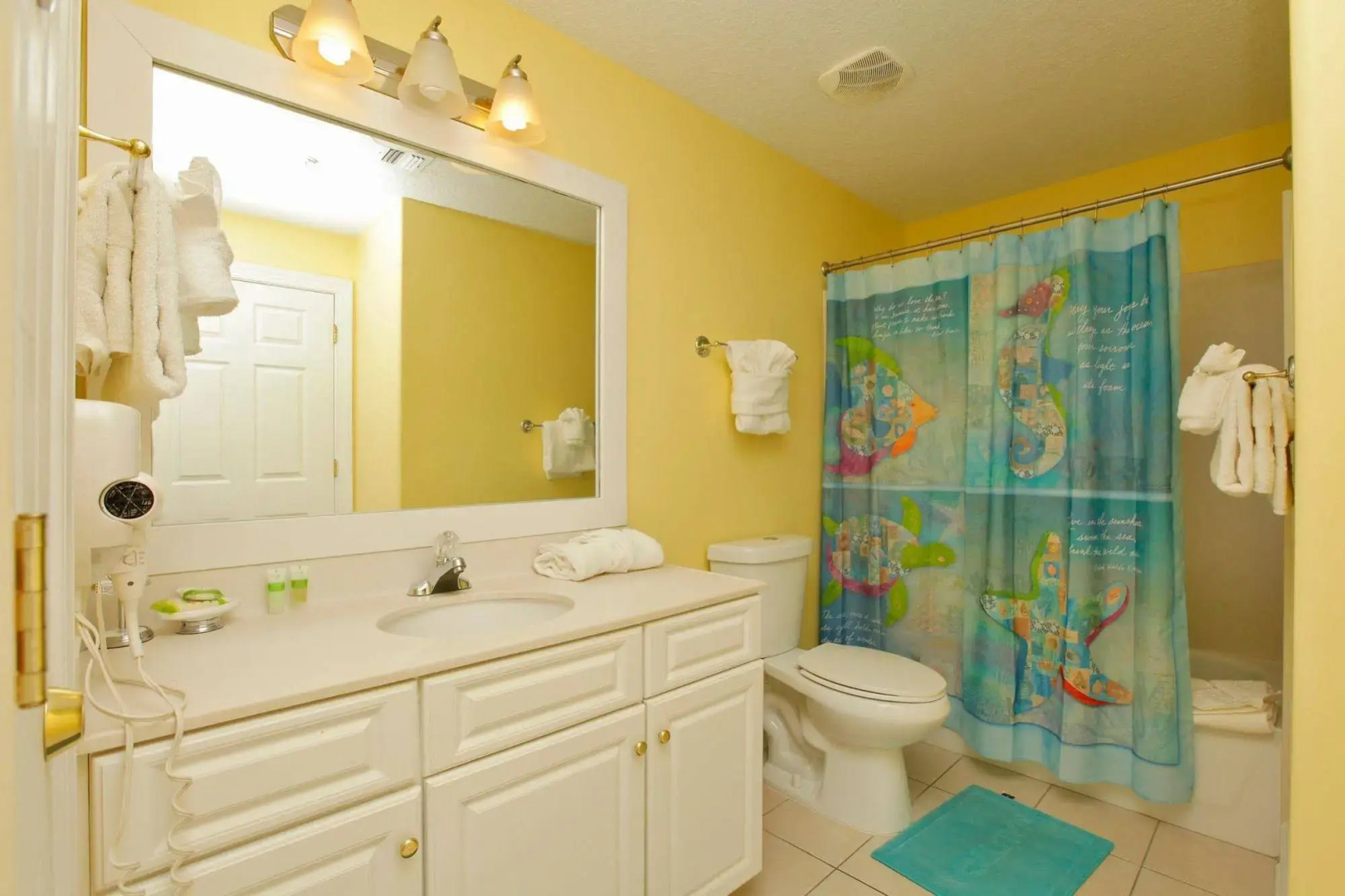 Emerald Isle Beach Resort by Panhandle Getaways