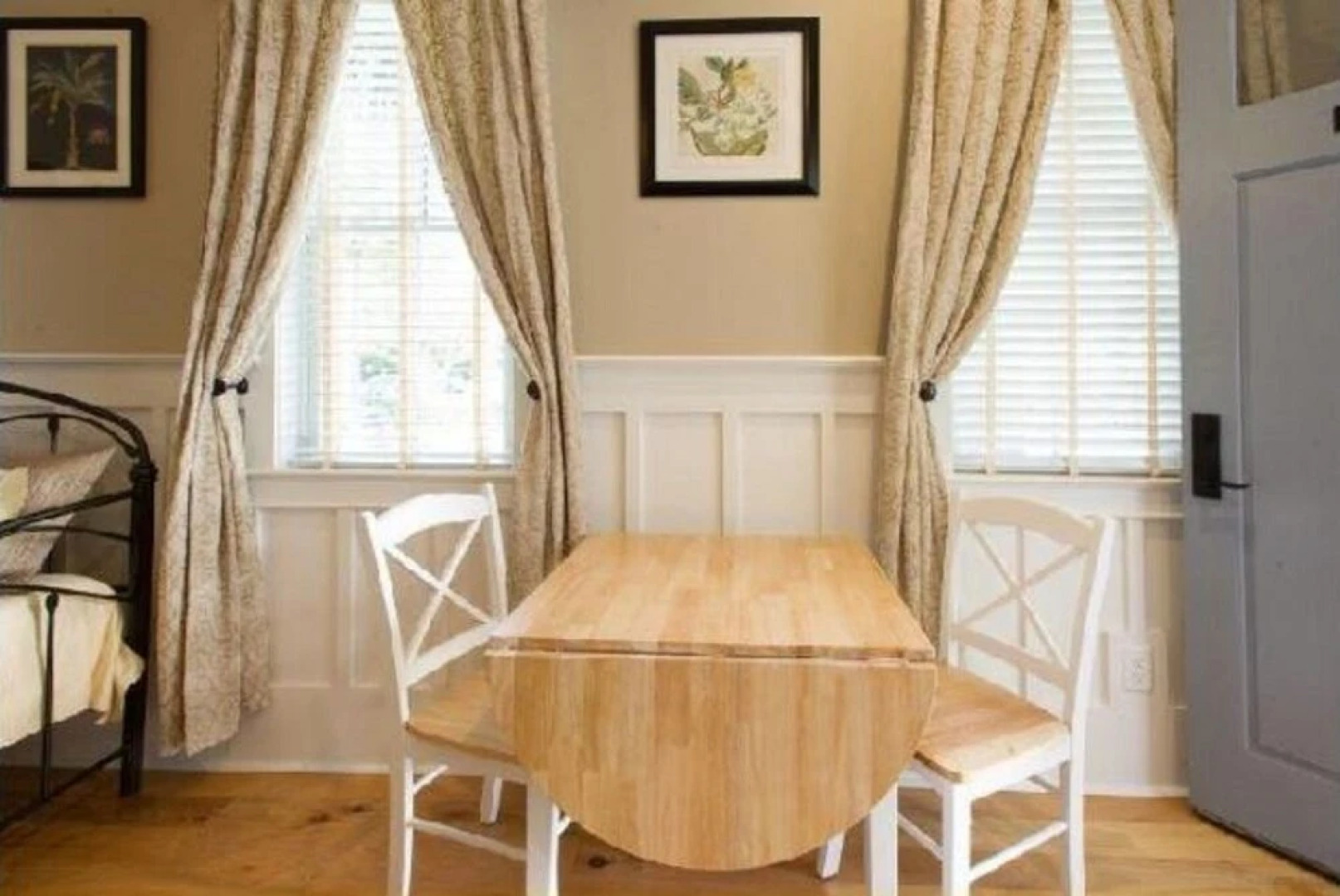 The Palmetto House Inn