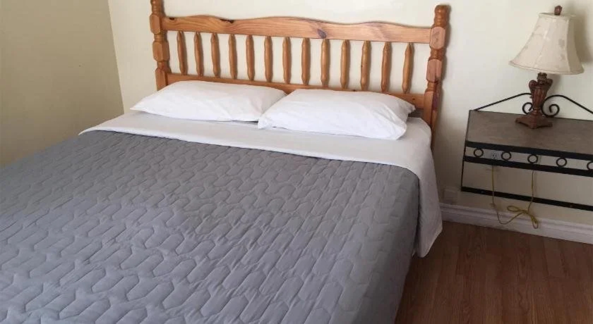 Baker's Lighthouse Motel