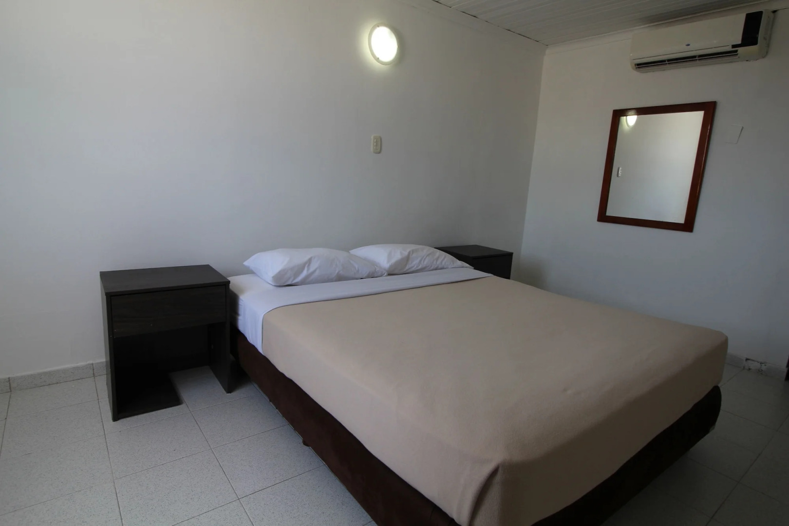 Hotel Tower by On vacation