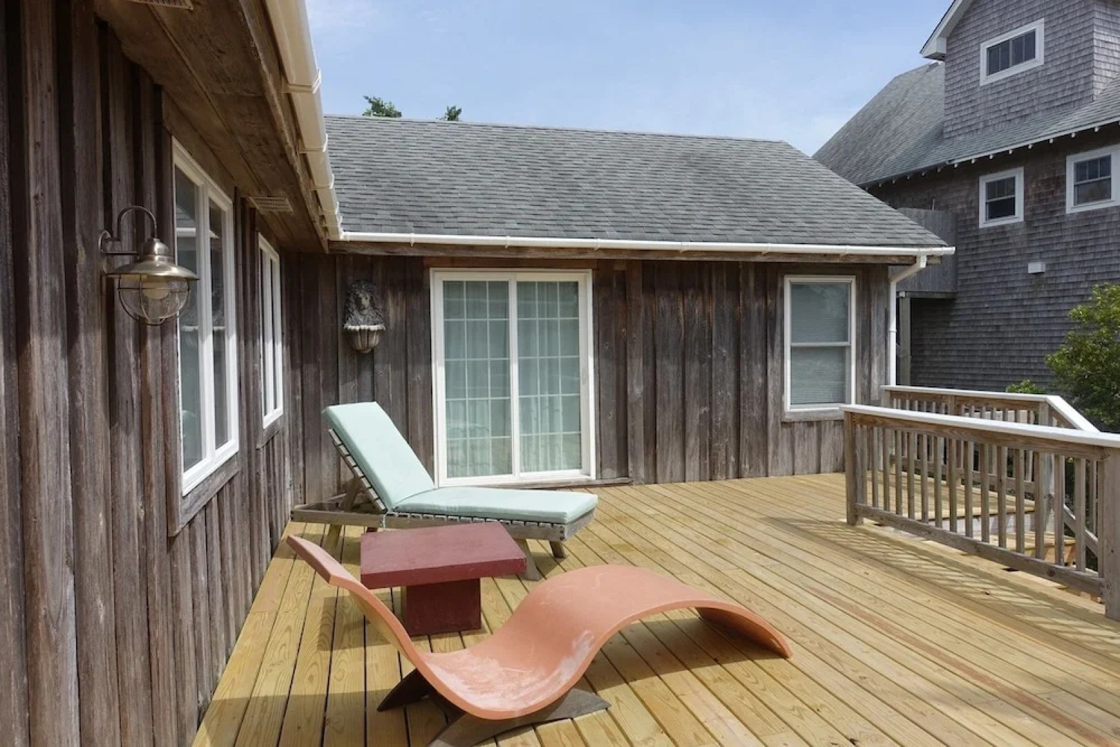 A Cat Named Vivian 3 Bedrooms 2 Bathrooms Home