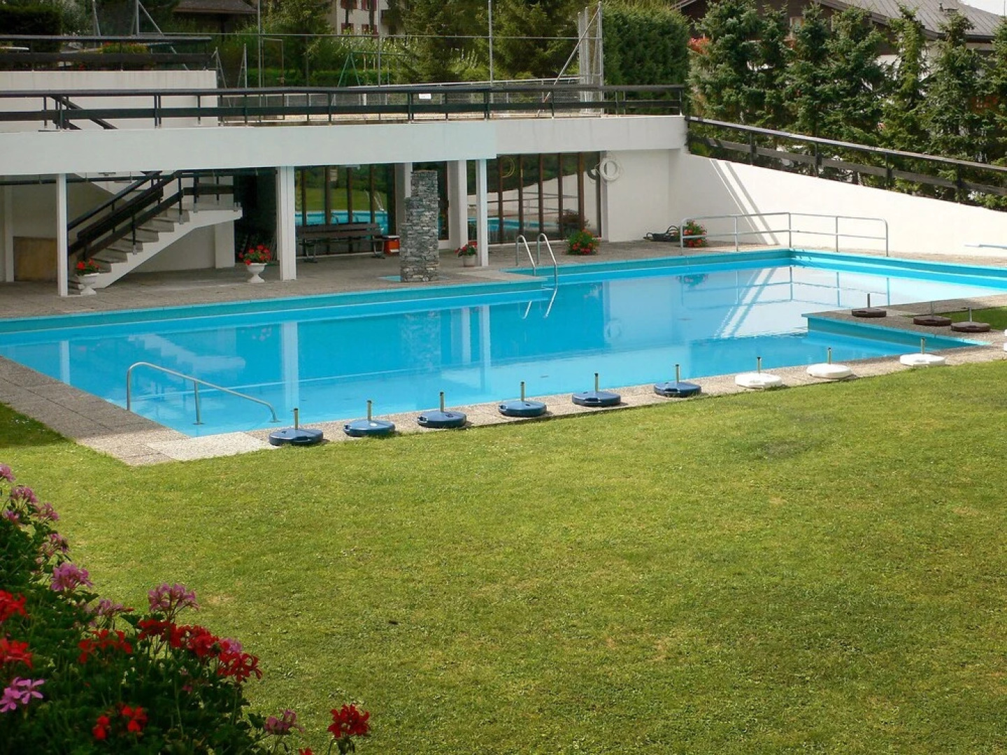 Valdor Lens in Lens With 1 Bedrooms and 1 5 Bathrooms