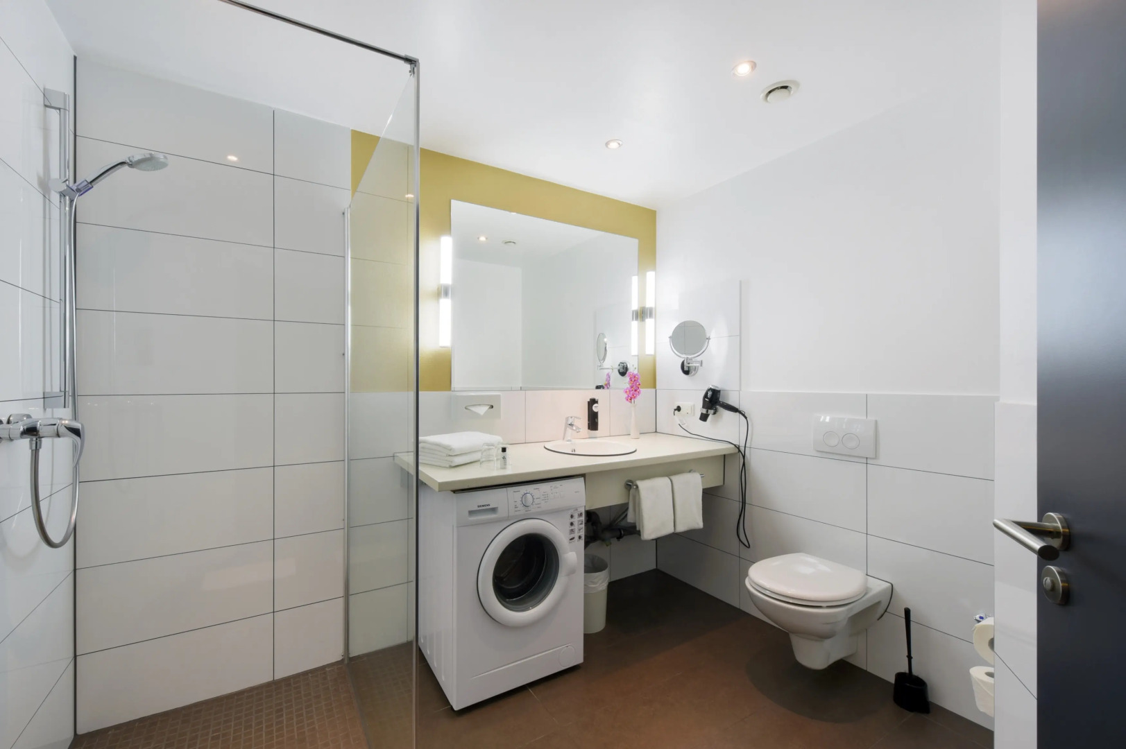 Koos Hotel & Apartments