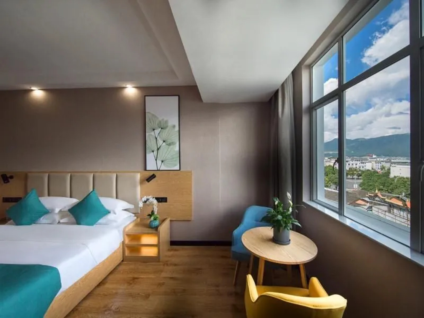 Green Tree Inn Tengchong Rehai Hot Spring Airport