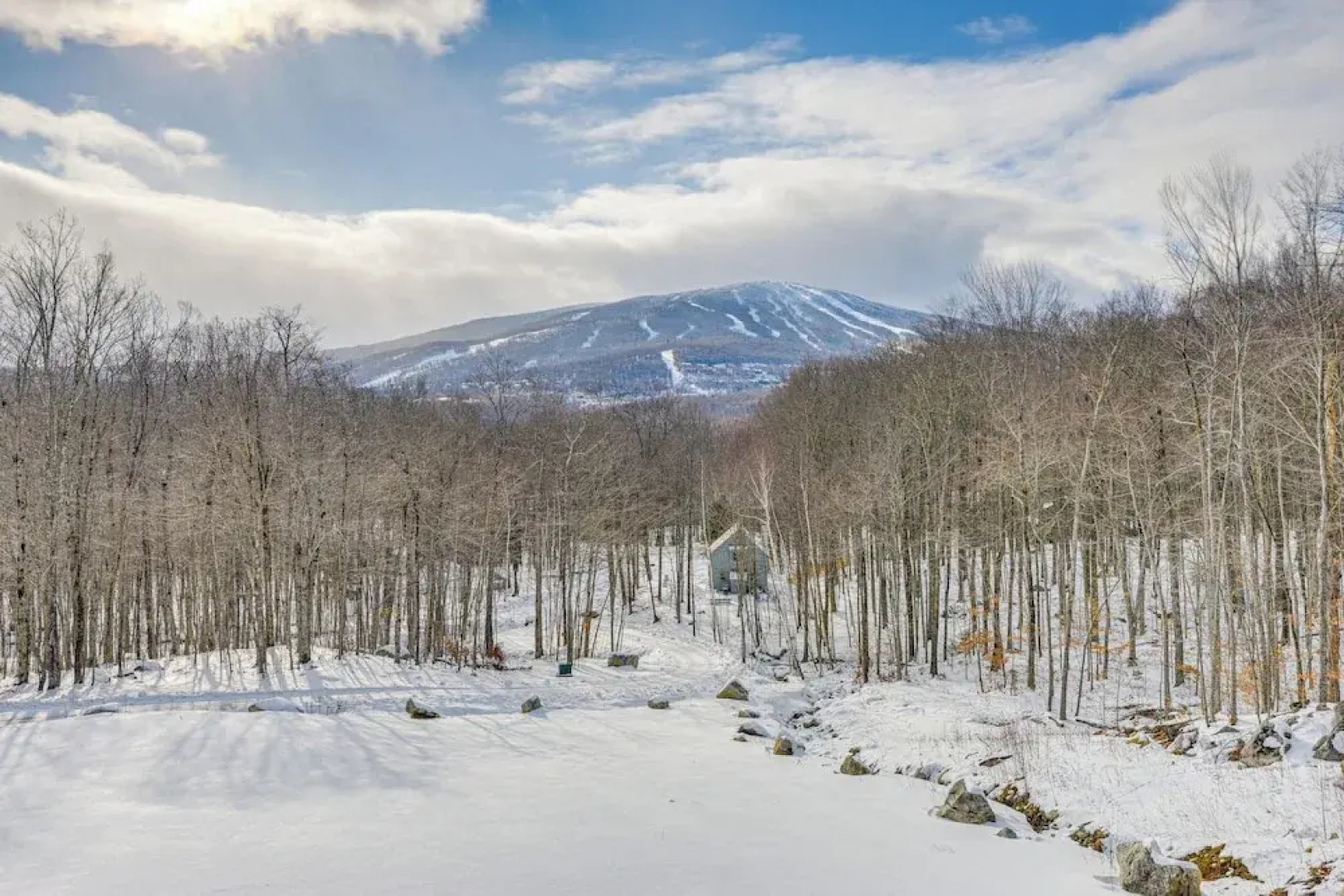 Stratton Mtn Ski Chalet w/ Giant Views in Winhall