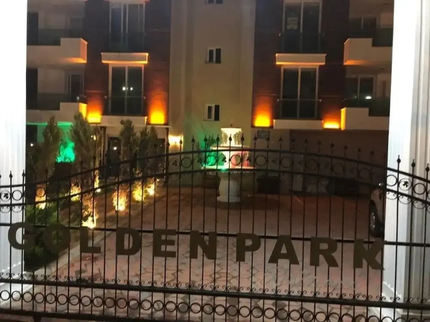 GoldenPark King Suites with Balcony & Sea view