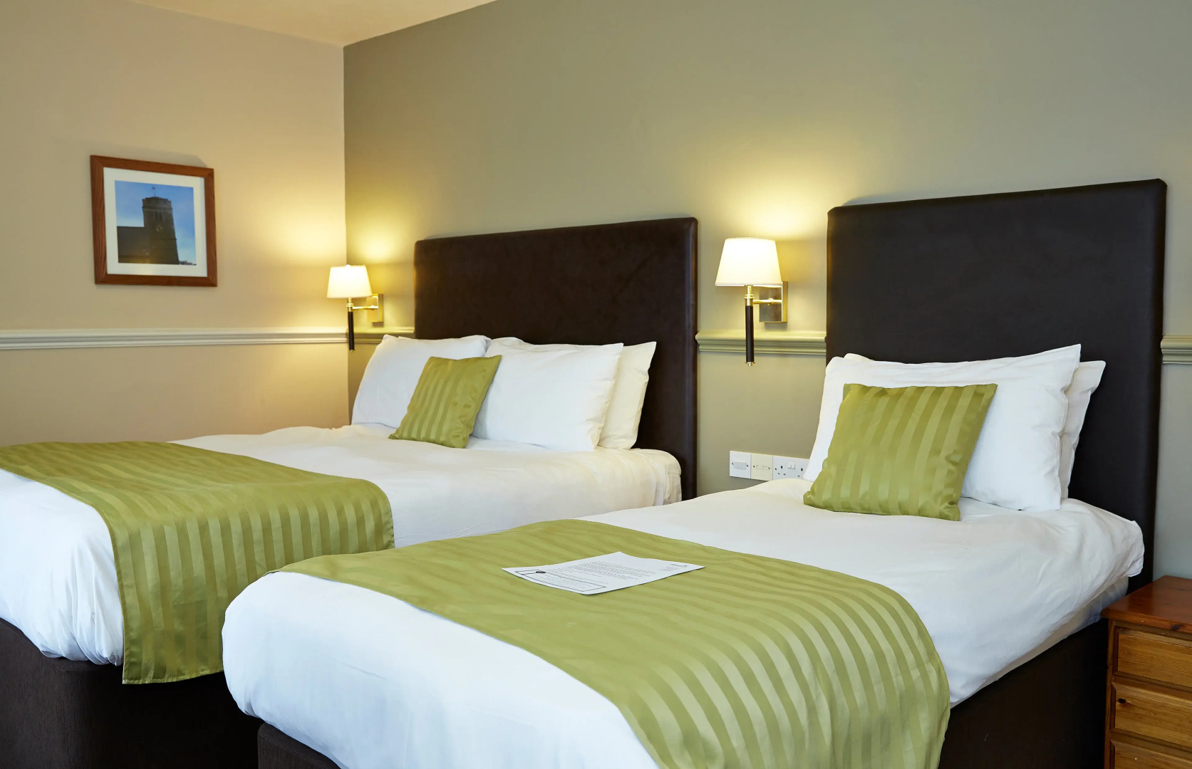 Doghouse Abingdon by Chef & Brewer Collection