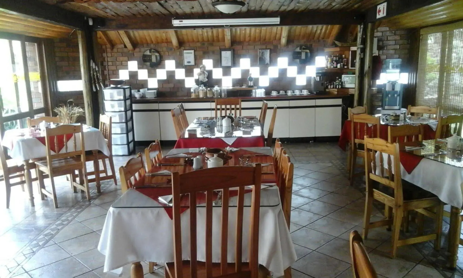Aark Guest Lodge