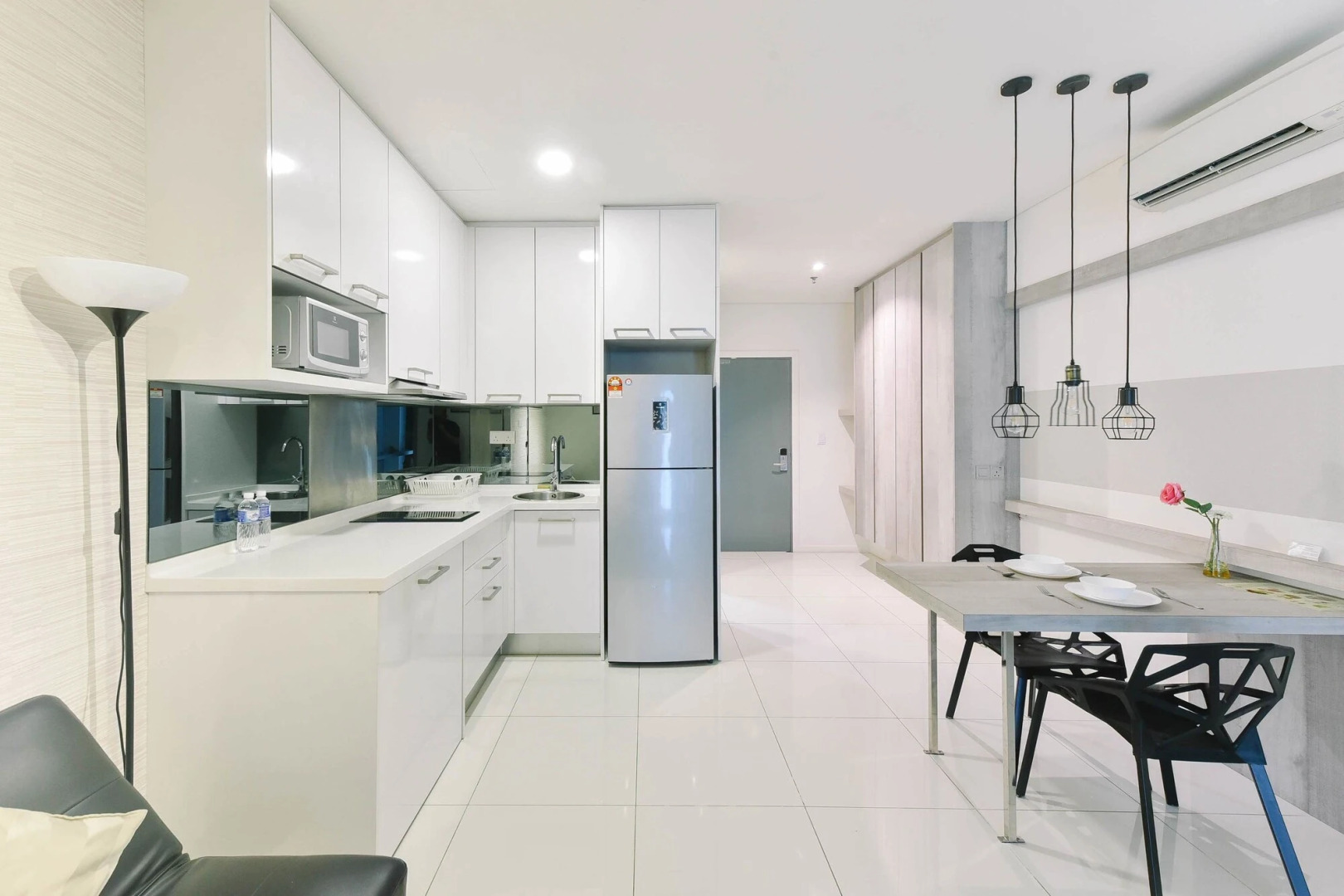 Summer Suites Residences by Subhome