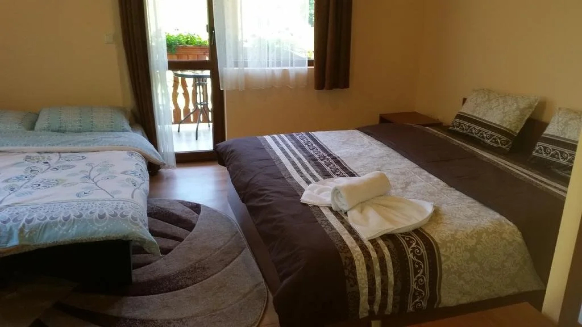 Semeen Hotel Han Dyavolski Vodi