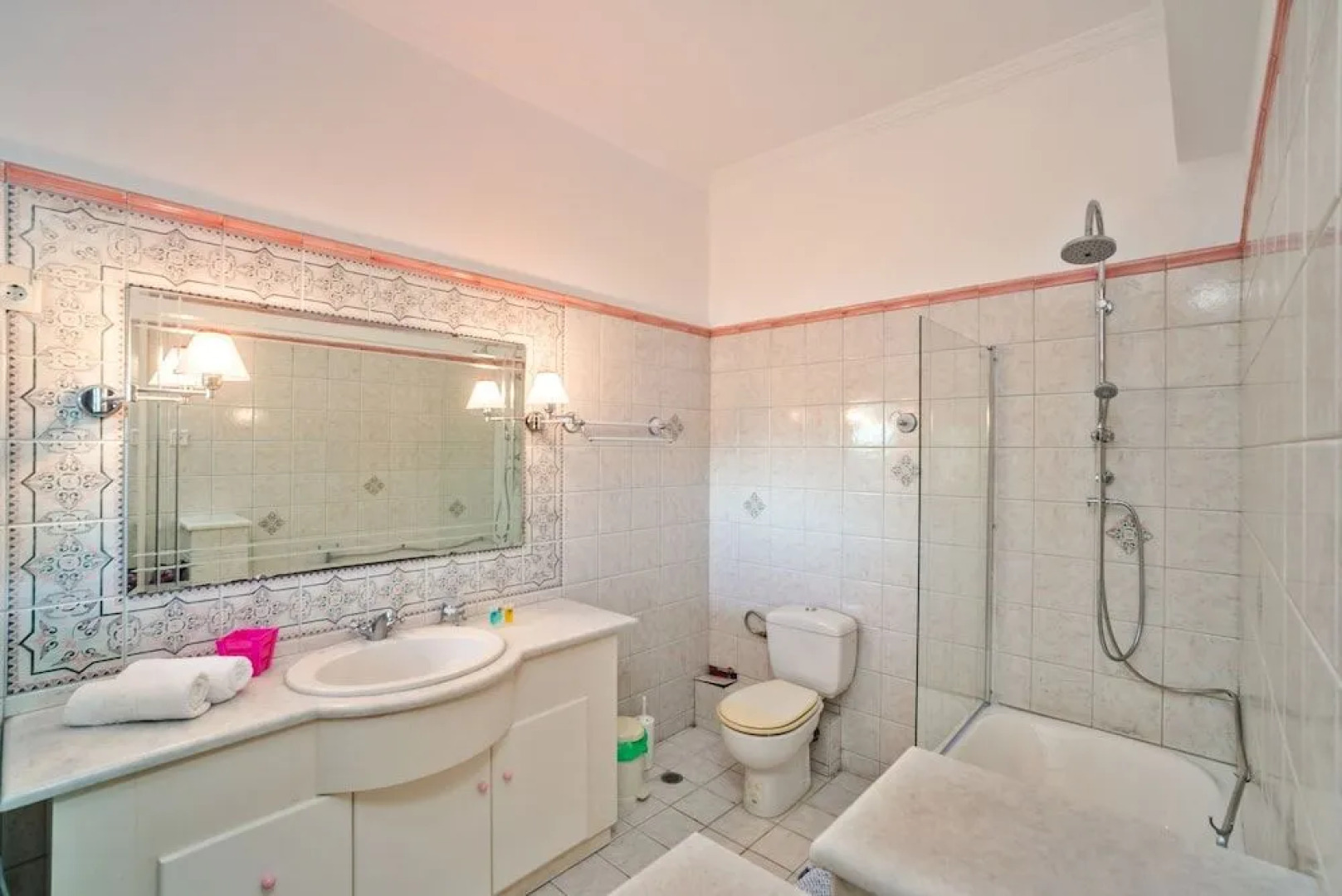 Zante 5 bedroom Villa with private pool and basketball court