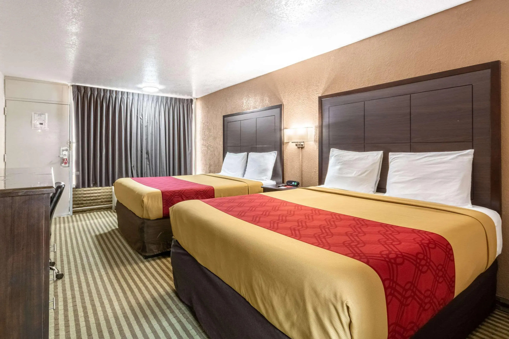 Econo Lodge Winfield