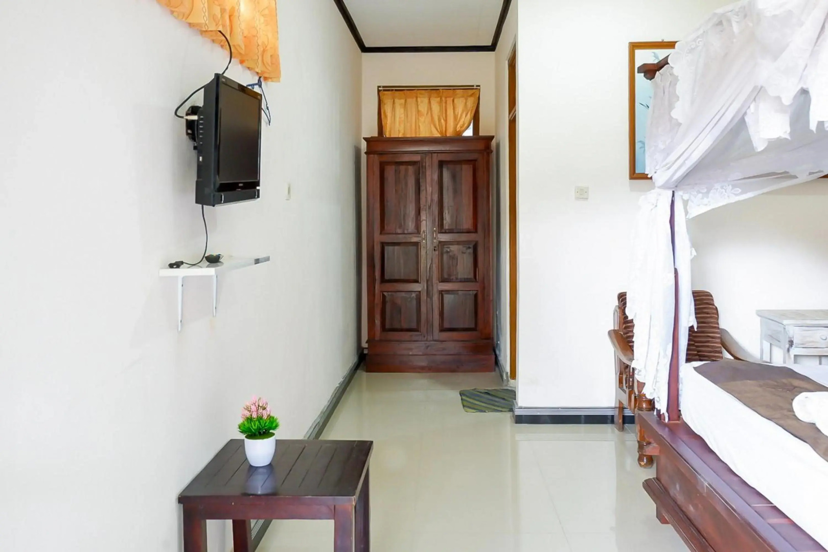 Segara Hotel and Restaurant