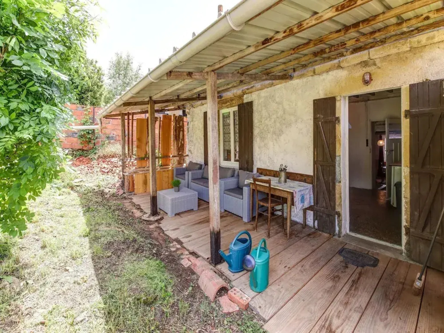 Traditional Holiday Home in Brinon sur Beuvron