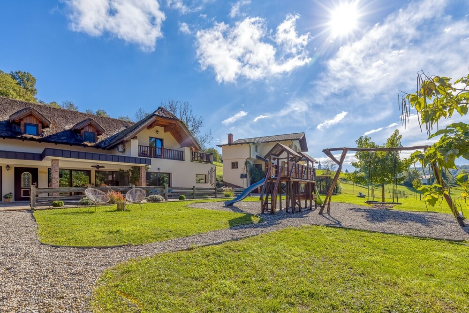 Pool Suite Black Cumin