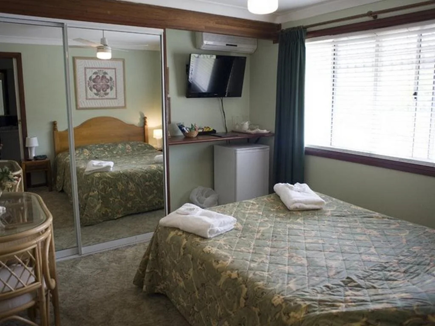 Ainslie Manor Guests House