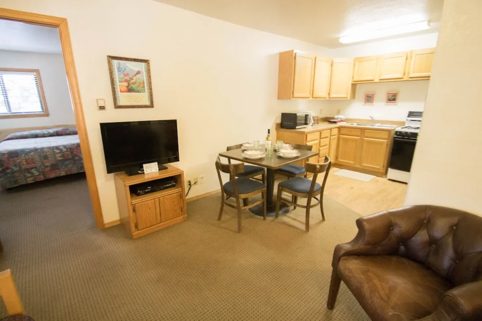 Thunderbird Lodge