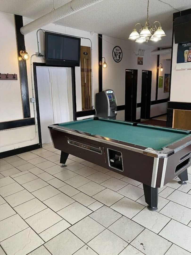 Imperial Hunter Hotel