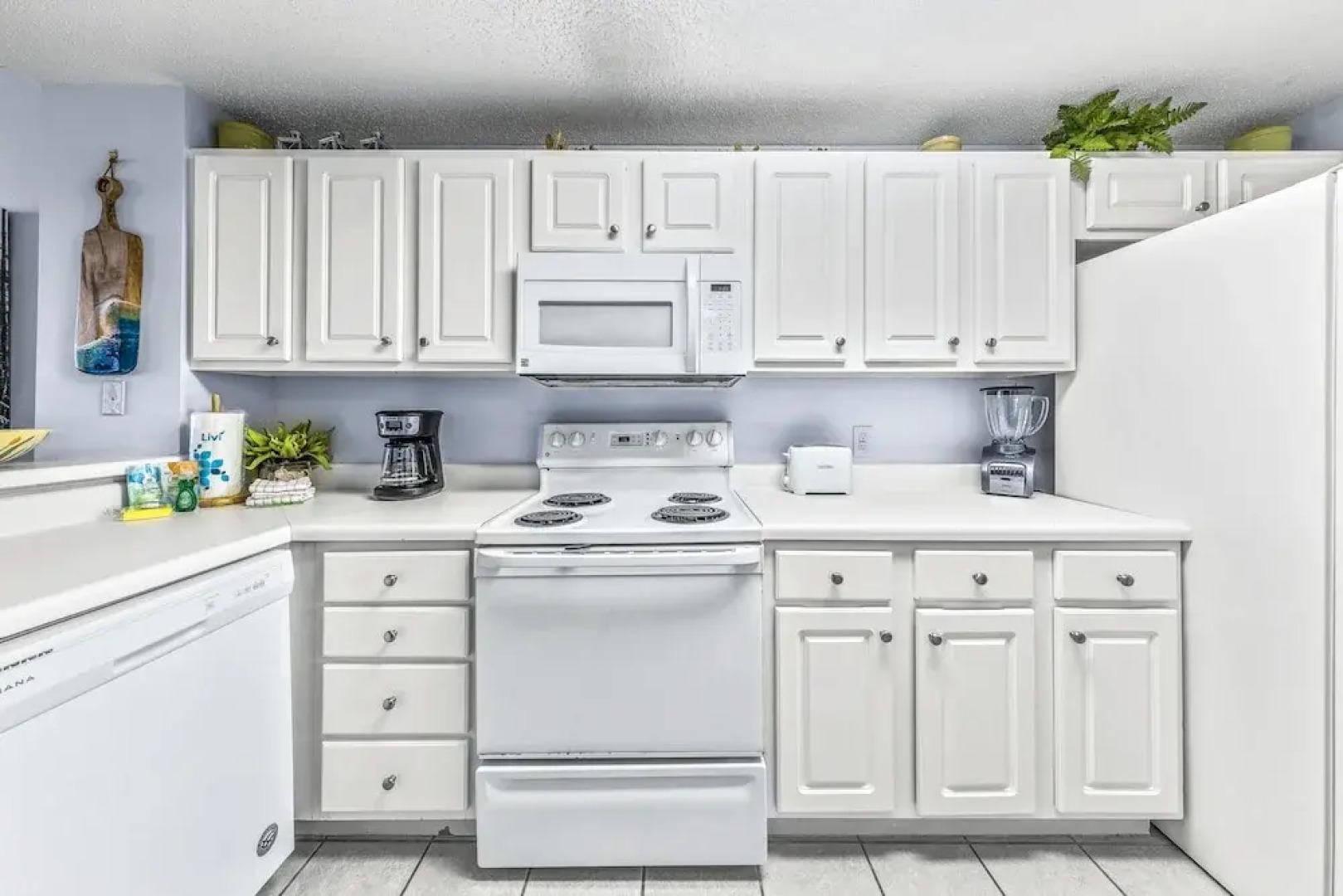 Palacio Condos by Hosteeva